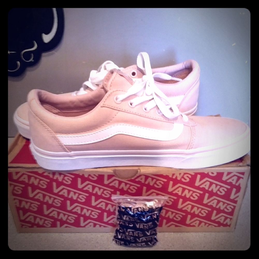 Womans size 10 Vans shoes